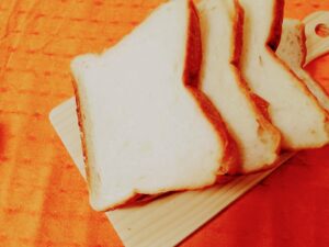 ピーコックの米粉食パンのカット５