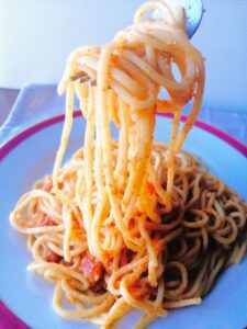 虎杖浜たらこのパスタソースの箸上げ